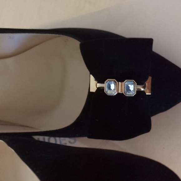 high heel shoe in black suede - Picture 3 of 4